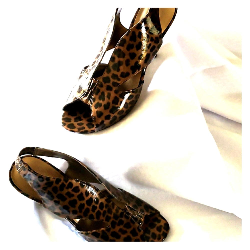 Leopard stiletto heels